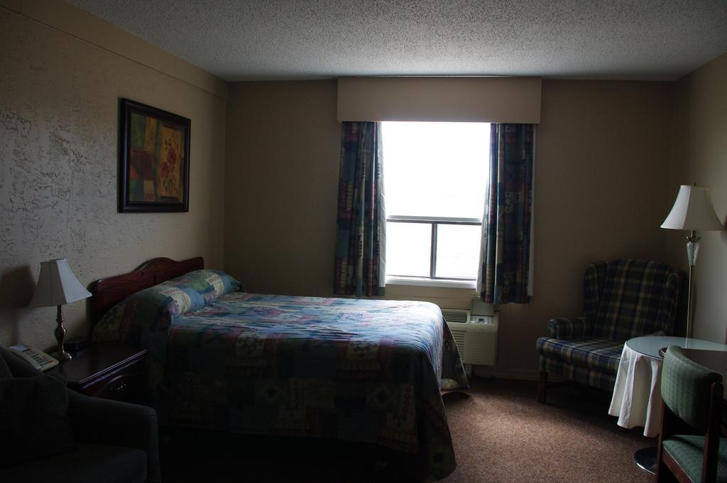 Bella Vista Inn Humboldt Bagian luar foto