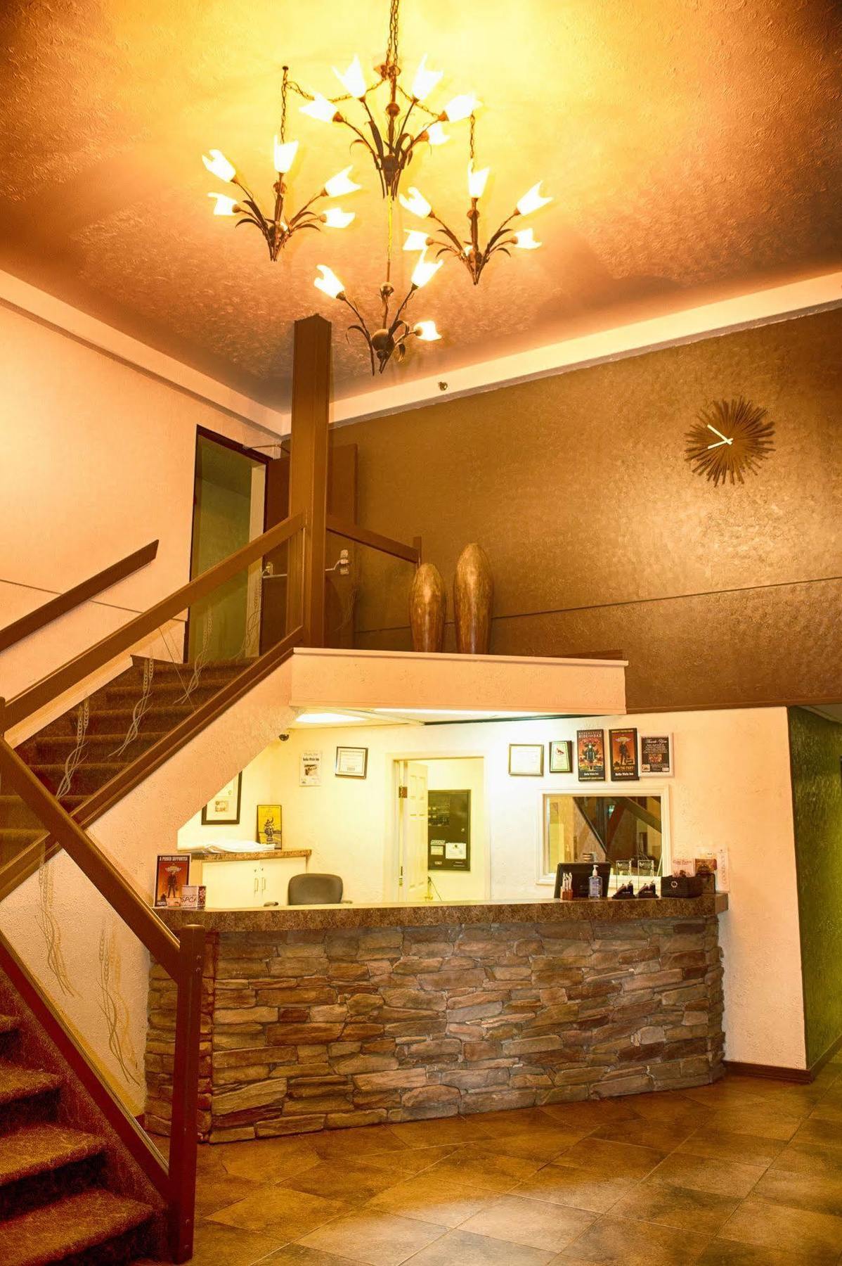 Bella Vista Inn Humboldt Bagian luar foto
